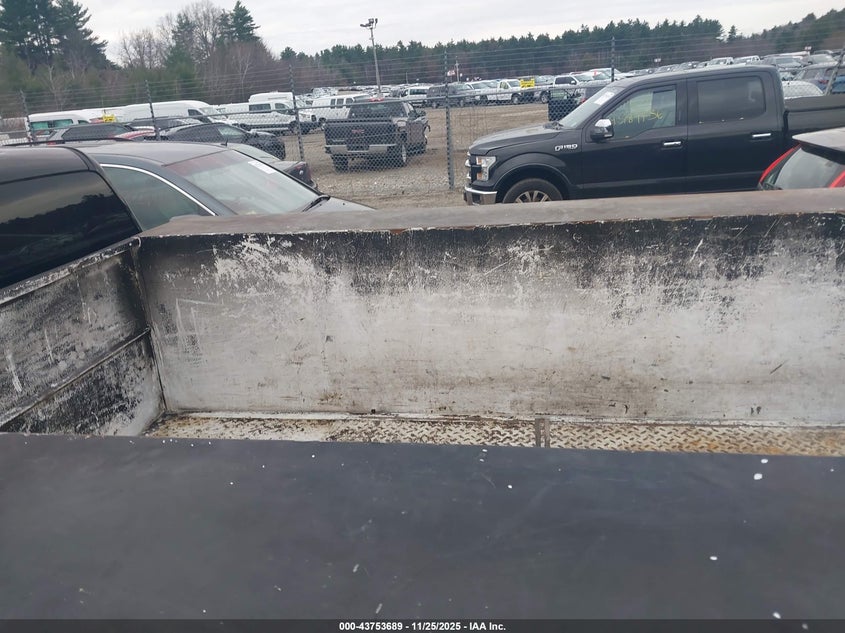 2015 Chevrolet Silverado 3500Hd Lt VIN: 1GC4KZCG2FF519890 Lot: 43753689