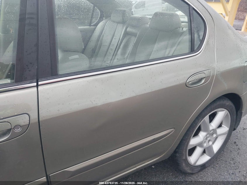 2003 Infiniti I35 Luxury VIN: JNKDA31A73T117843 Lot: 43753725