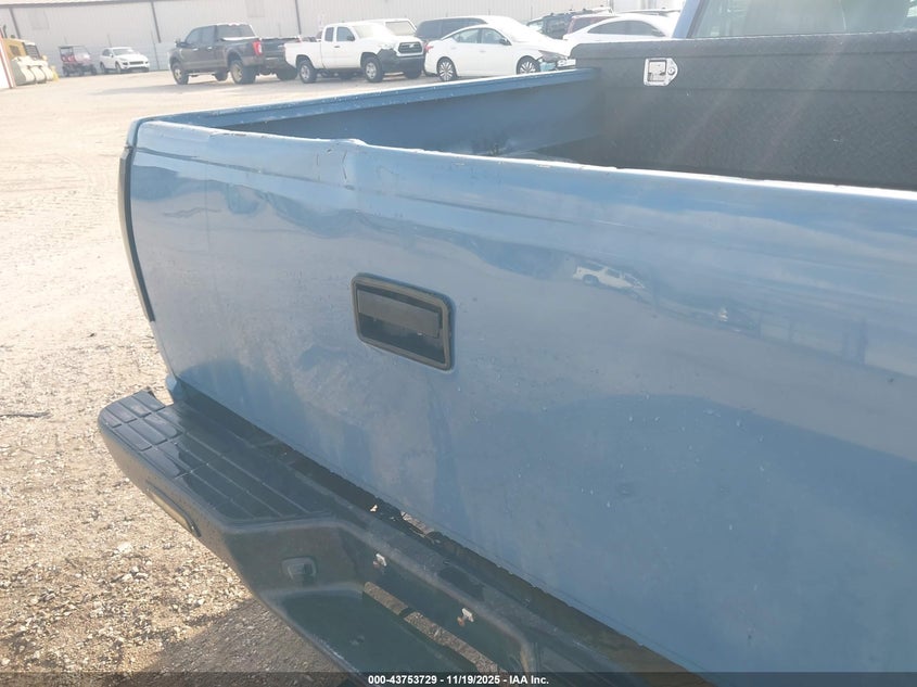 1GCGC33R5YF472320 2000 CHEVROLET C/K photo no. 6
