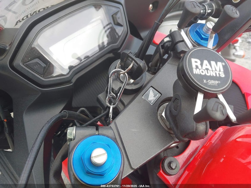 2016 Honda Cbr500 R VIN: MLHPC4469G5300321 Lot: 43753761