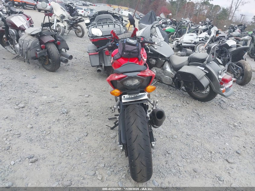 2016 Honda Cbr500 R VIN: MLHPC4469G5300321 Lot: 43753761