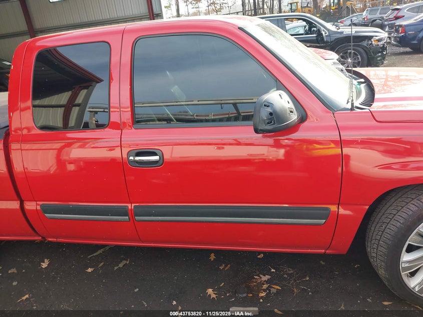 2005 Chevrolet Silverado 1500 Ls VIN: 2GCEC19T351227159 Lot: 43753820