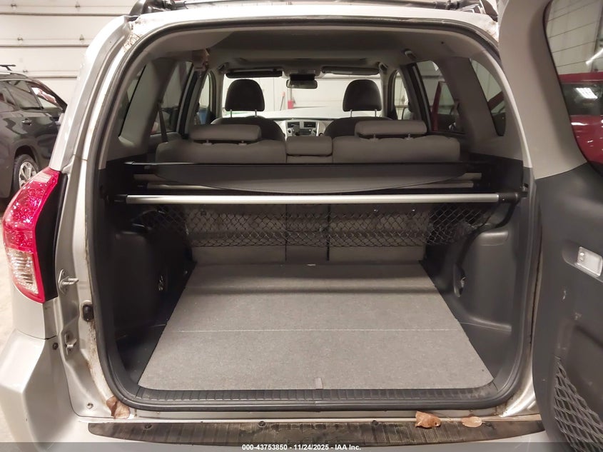 2007 Toyota Rav4 Limited VIN: JTMZD31V175071681 Lot: 43753850