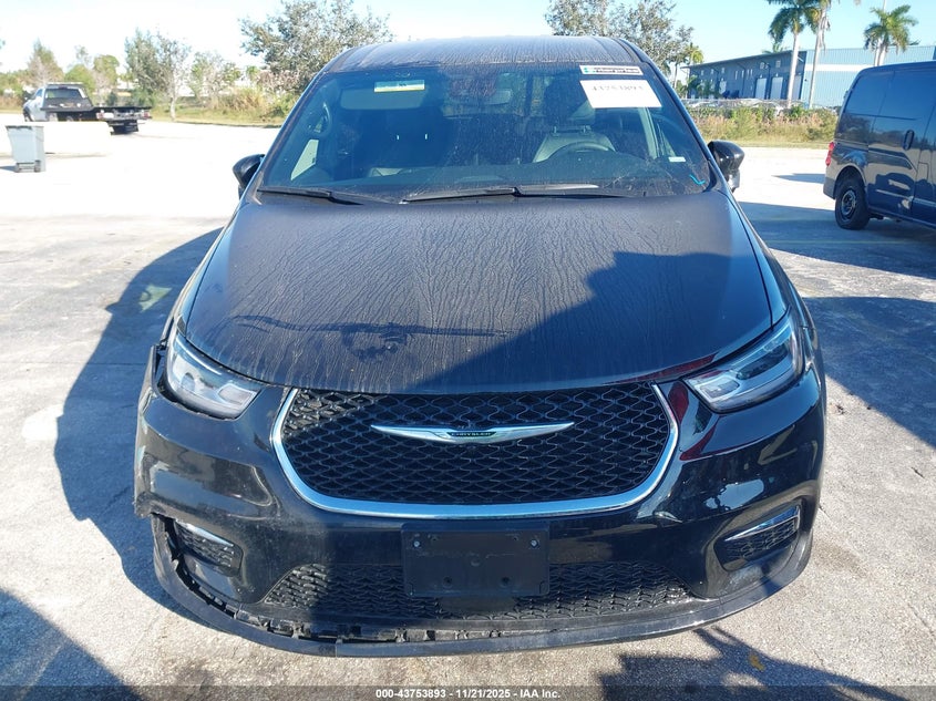 2025 Chrysler Pacifica Select VIN: 2C4RC1BG8SR593372 Lot: 43753893