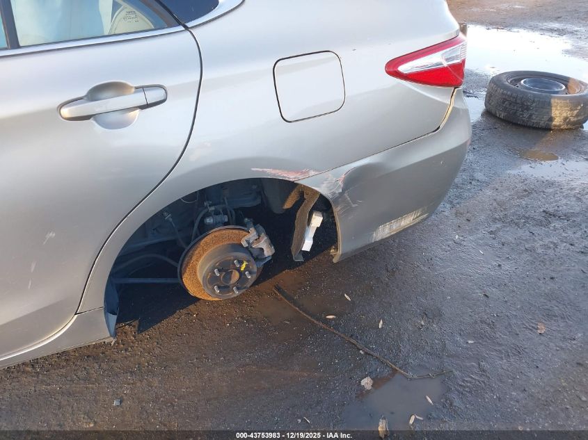 2016 Toyota Camry Le VIN: 4T1BF1FK1GU555690 Lot: 43753983