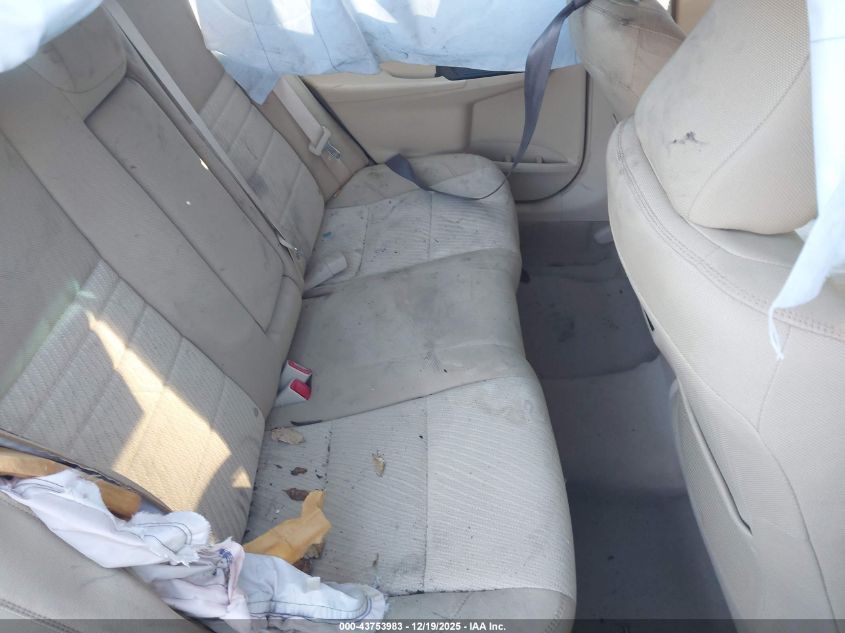 2016 Toyota Camry Le VIN: 4T1BF1FK1GU555690 Lot: 43753983