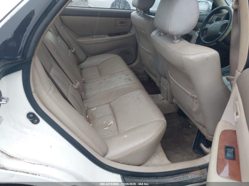 2001 Lexus Es 300 VIN: JT8BF28G010329401 Lot: 43753986