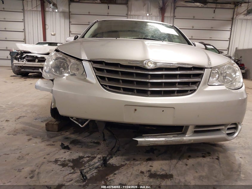 2010 Chrysler Sebring Limited VIN: 1C3CC5FD5AN190768 Lot: 43754055