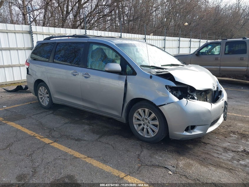 2014 Toyota Sienna Le 7 Passenger VIN: 5TDJK3DCXES090072 Lot: 43754163