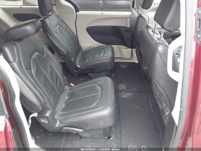 2018 Chrysler Pacifica Touring L VIN: 2C4RC1BGXJR155189 Lot: 43754187