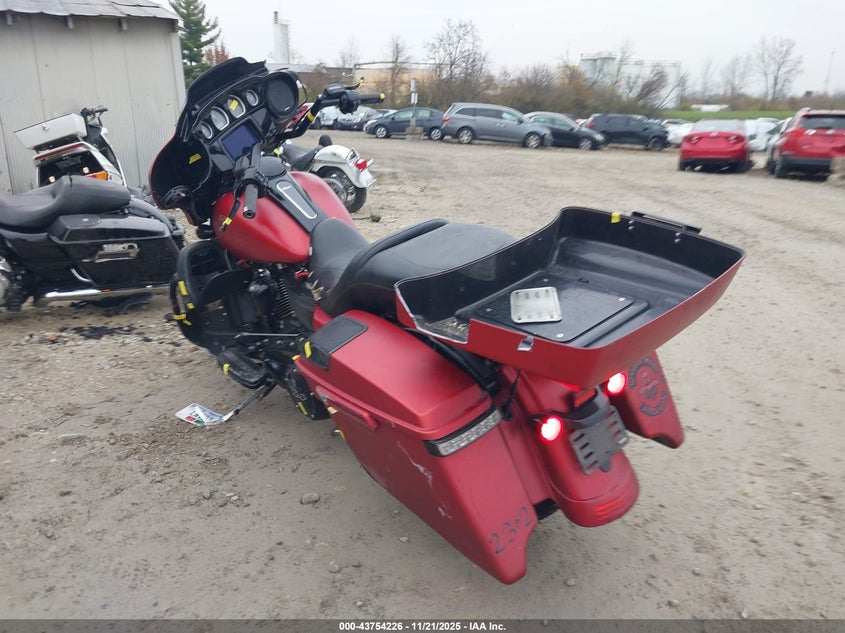 1HD1KRP1XKB611662 2019 HARLEY-DAVIDSON STREET GLIDE photo no. 3