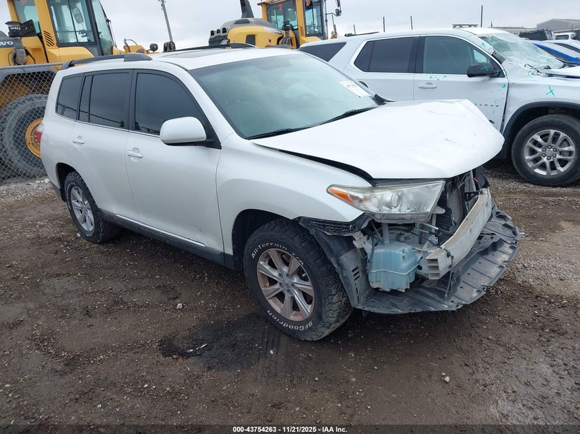 TOYOTA HIGHLANDER SE V6