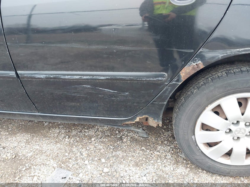 2003 Toyota Corolla Le VIN: JTDBR32E130018021 Lot: 43754267