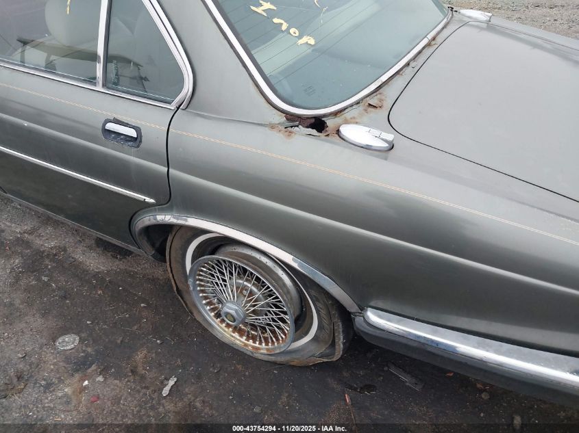 1985 Jaguar Xj6 Vanden Plas VIN: SAJAY1346FC391682 Lot: 43754294