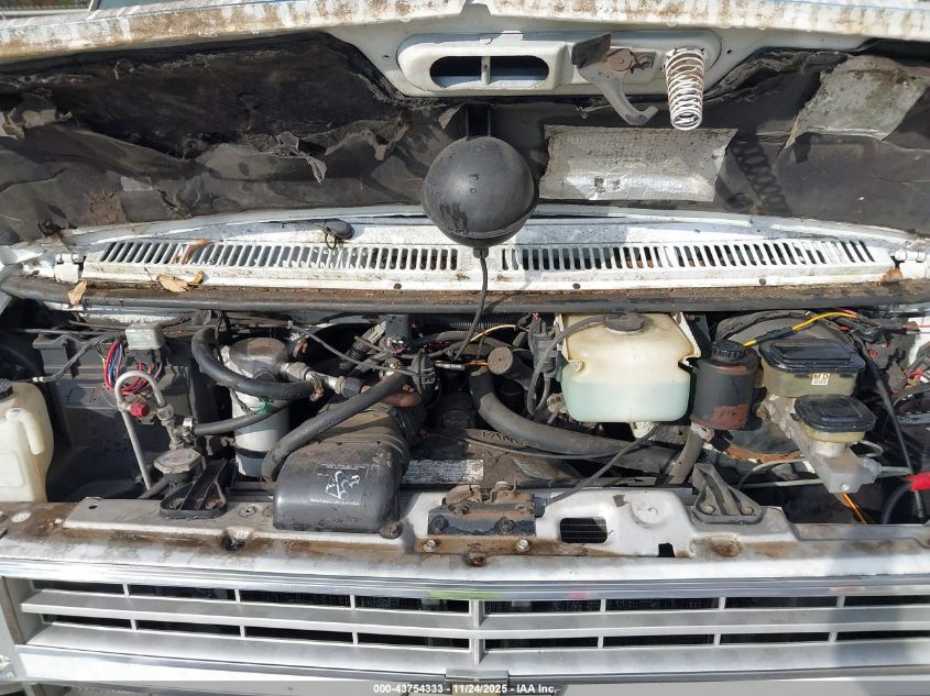 1989 Chevrolet G20 VIN: 1GBEG25KXK7152096 Lot: 43754333