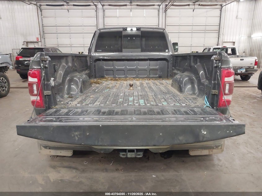 2022 Ram 3500 Laramie 4X4 8' Box VIN: 3C63RRJL1NG292087 Lot: 43754355