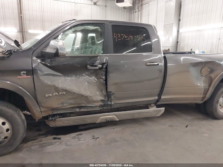 2022 Ram 3500 Laramie 4X4 8' Box VIN: 3C63RRJL1NG292087 Lot: 43754355