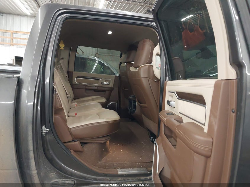 2022 Ram 3500 Laramie 4X4 8' Box VIN: 3C63RRJL1NG292087 Lot: 43754355