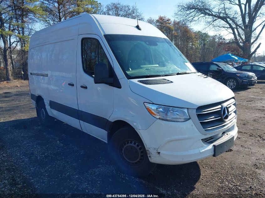 MERCEDES-BENZ SPRINTER STANDARD ROOF V6
