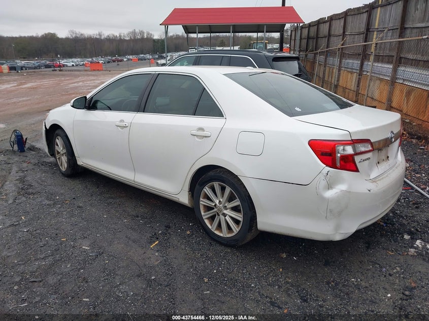 4T1BF1FK4EU404503 2014 TOYOTA CAMRY photo no. 3