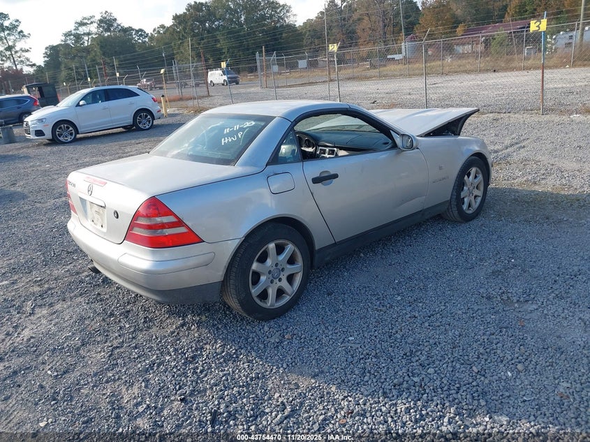 1998 Mercedes-Benz Slk 230 VIN: WDBKK47F6WF013716 Lot: 43754470