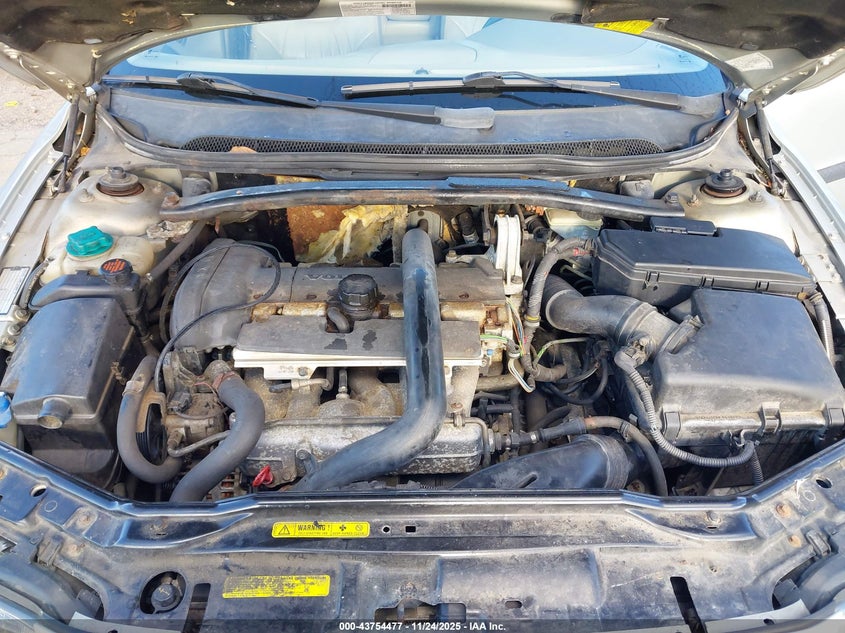 2001 Volvo V70 2.4T VIN: YV1SW58D311025931 Lot: 43754477