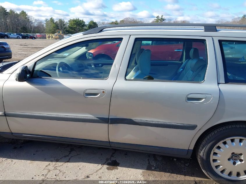 2001 Volvo V70 2.4T VIN: YV1SW58D311025931 Lot: 43754477