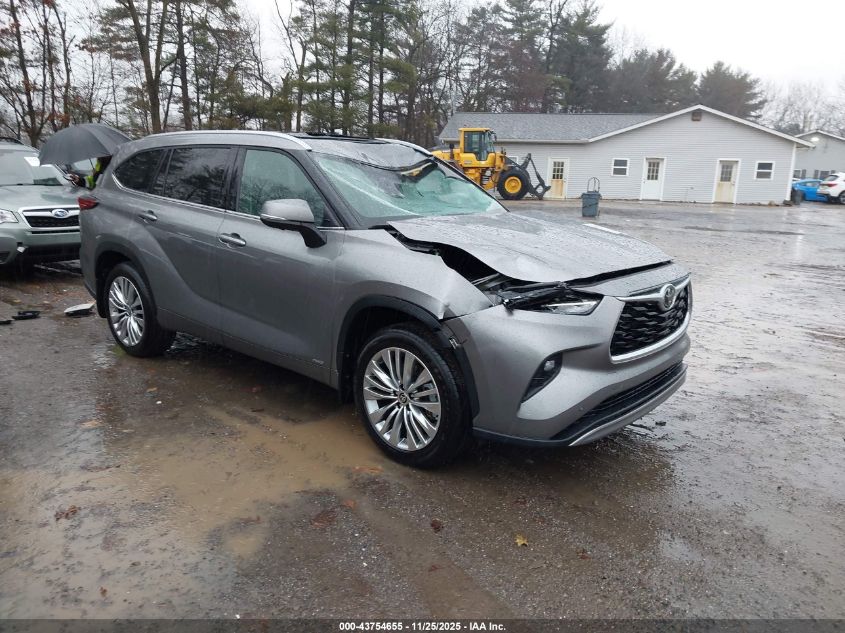 TOYOTA HIGHLANDER PLATINUM