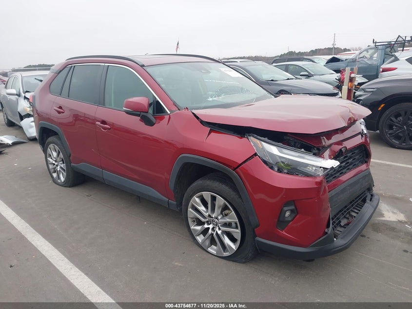 TOYOTA RAV4 XLE PREMIUM