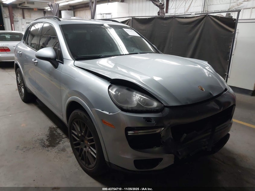 PORSCHE CAYENNE PLATINUM EDITION