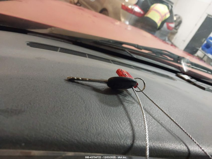 2002 Chevrolet Silverado 1500 Lt VIN: 2GCEK19T021256584 Lot: 43754722