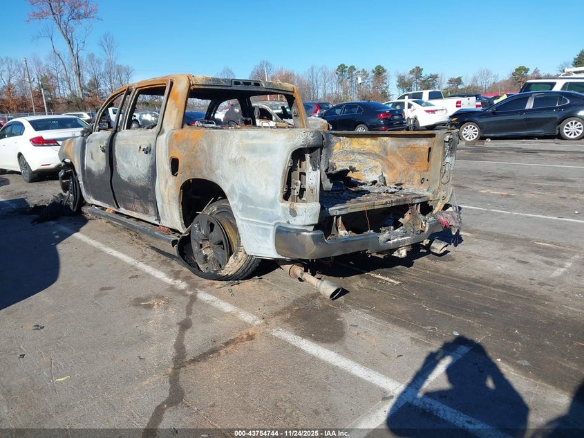1C6RREFM2NN408506 2022 RAM 1500 photo no. 3