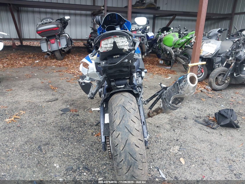 2011 Suzuki Gsx-R600 VIN: JS1GN7FA2B2101969 Lot: 43754816