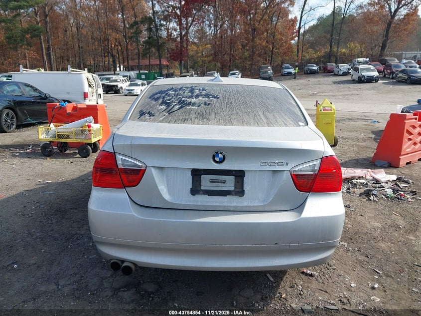 2007 BMW 328I VIN: WBAVA33577PG40302 Lot: 43754854