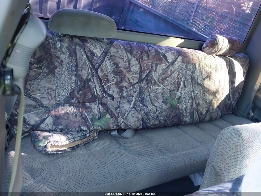 1996 Chevrolet Gmt-400 K1500 VIN: 1GCEK19M3TE118112 Lot: 43754878