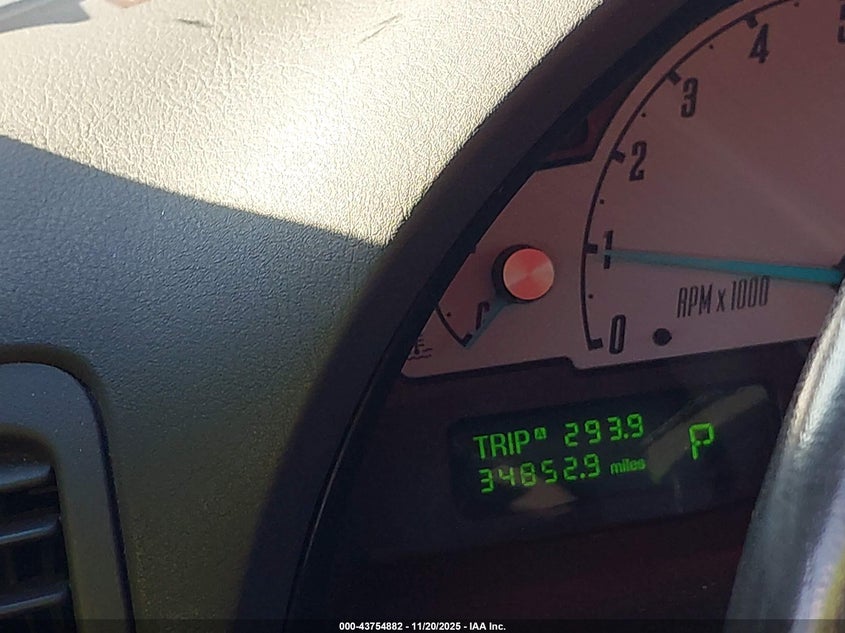 2002 Ford Thunderbird VIN: 1FAHP60A12Y112858 Lot: 43754882