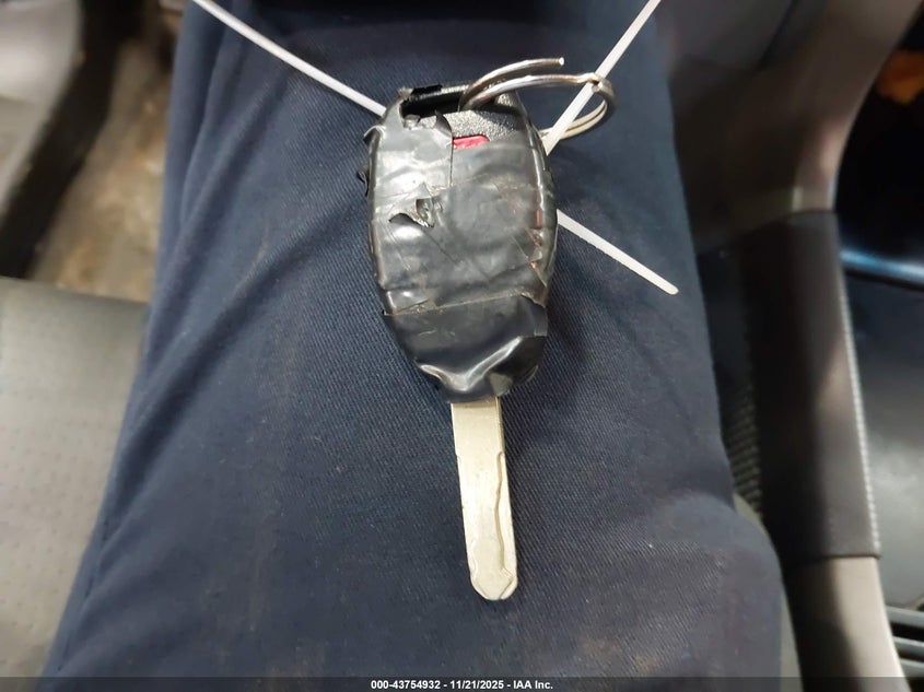 2006 Honda Pilot Lx VIN: 5FNYF18156B025815 Lot: 43754932