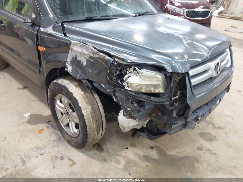 2006 Honda Pilot Lx VIN: 5FNYF18156B025815 Lot: 43754932