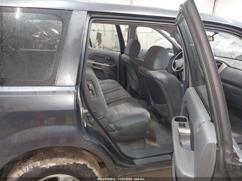 2006 Honda Pilot Lx VIN: 5FNYF18156B025815 Lot: 43754932