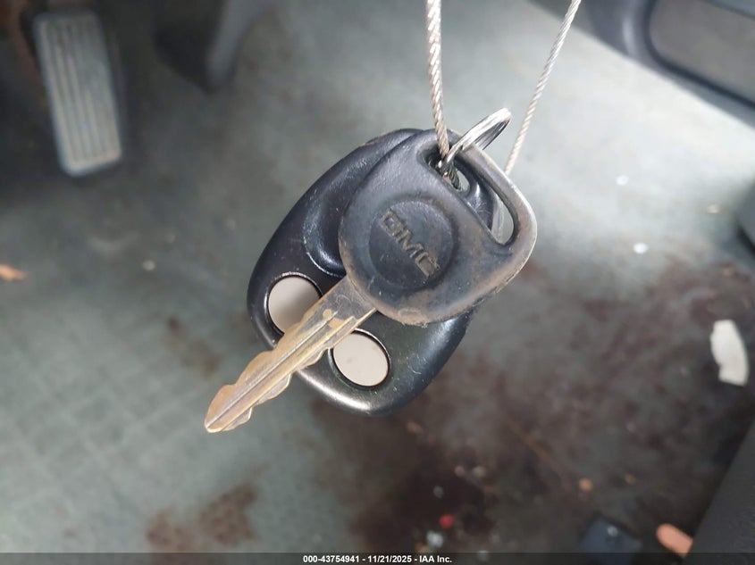 2004 GMC Sierra 1500 Sle VIN: 2GTEC19TX41293061 Lot: 43754941