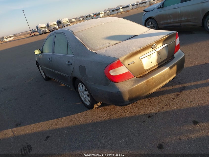 4T1BE30K62U606665 2002 TOYOTA CAMRY photo no. 3