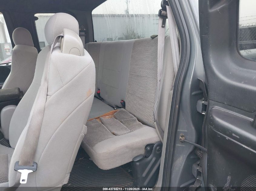 2002 Ford F-150 Lariat/Xl/Xlt VIN: 1FTRX18L22NB47143 Lot: 43755213