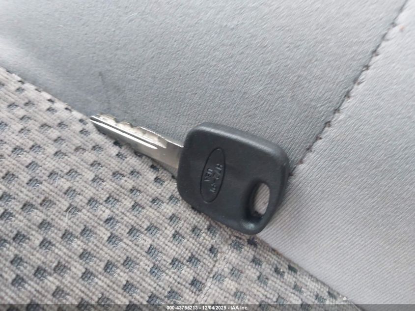 2002 Ford F-150 Lariat/Xl/Xlt VIN: 1FTRX18L22NB47143 Lot: 43755213