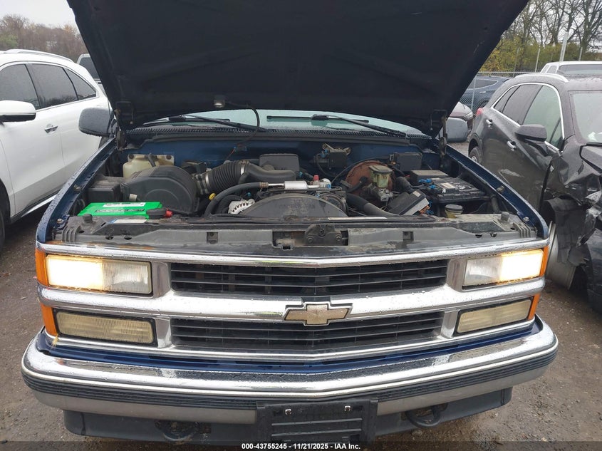 1997 Chevrolet Suburban 1500 VIN: 3GNFK16R5VG189156 Lot: 43755245