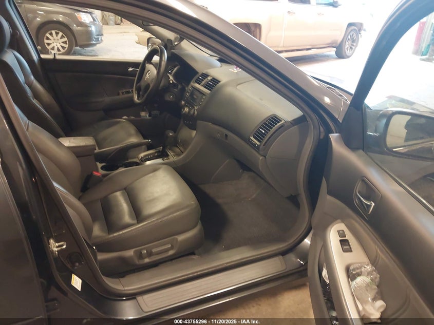 1HGCM66595A048719 2005 HONDA ACCORD photo no. 5