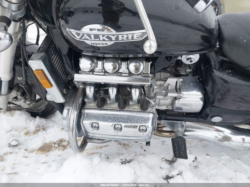 1HFSC3434WA101203 1998 HONDA GL photo no. 9