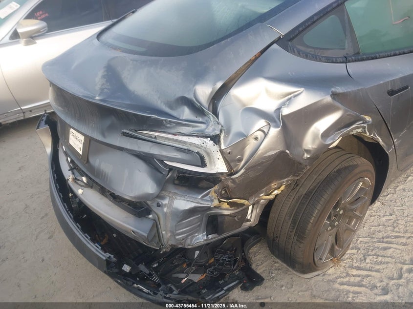 2024 Tesla Model 3 Long Range Dual Motor All-Wheel Drive/Rear-Wheel Drive VIN: 5YJ3E1EA9RF862475 Lot: 43755454