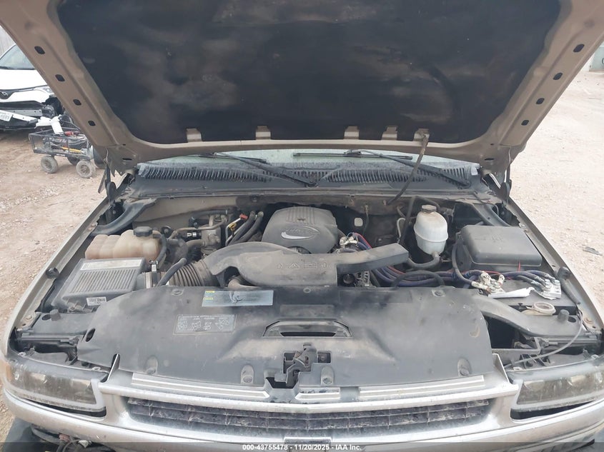 2005 Chevrolet Tahoe Ls VIN: 1GNEC13V25J248303 Lot: 43755478