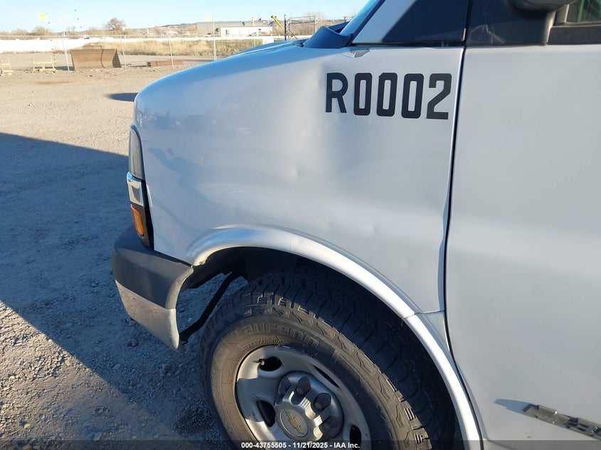 2003 Chevrolet Express VIN: 1GAHG39U831146459 Lot: 43755505