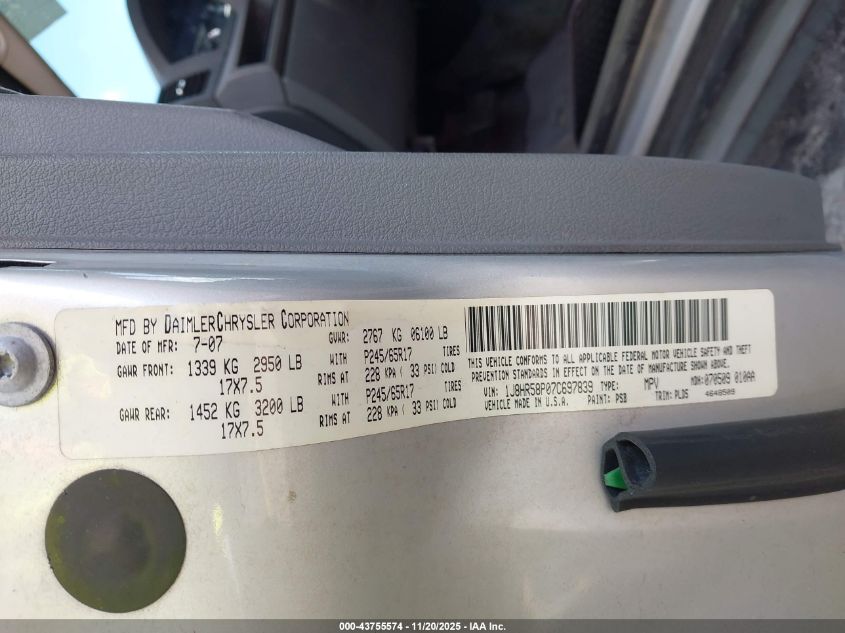 2007 Jeep Grand Cherokee VIN: 1J8HR8PO7C697839 Lot: 43755574